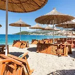 Apartman Potam'sea Bliss 7 - Front, Sun Beds & Parking Himara