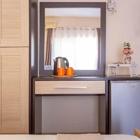 Potam'sea Bliss 7 - Front, Sun Beds & Parking Apartment *