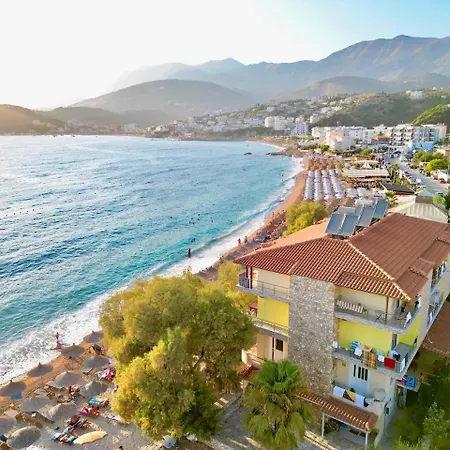 Potam'sea Bliss 7 - Front, Sun Beds & Parking Apartman