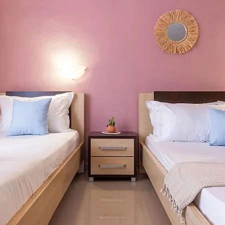 Potam'sea Bliss 7 - Front, Sun Beds & Parking *